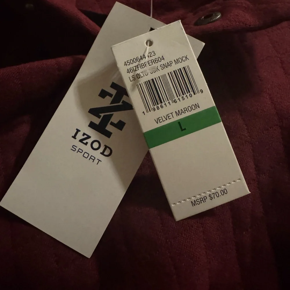 Izod Men’s Burgundy Quarter Pullover Quilted Sweatshirt Sz Large. NWT
